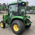 John Deere 3046R