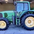 John Deere 6820