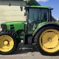 John Deere 6230