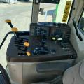 John Deere 6910