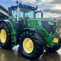 John Deere 6215R