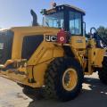 JCB 437