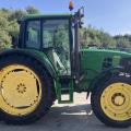 John Deere 6230