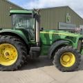 John Deere 8320