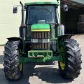 John Deere 6910