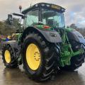John Deere 6215R