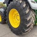 John Deere 7R330