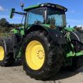 John Deere 6R215