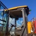 JCB 437