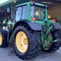 John Deere 6820