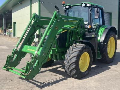 John Deere 6120M