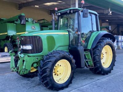 John Deere 6820
