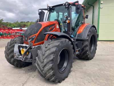 Valtra N174 Reverse Drive