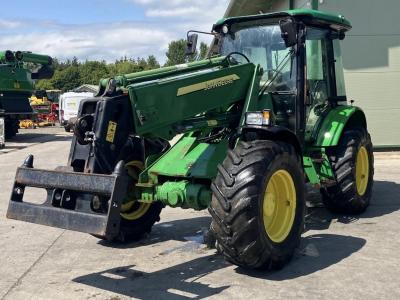 John Deere 3800