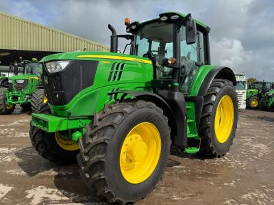 John Deere 6195M