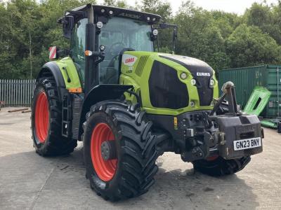 Claas Axion 830