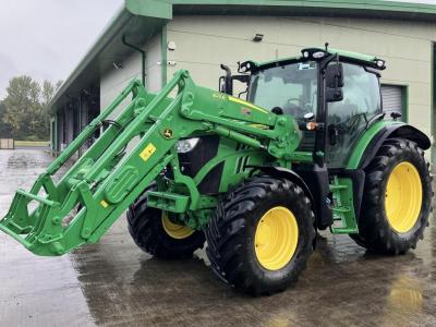 John Deere 6120R