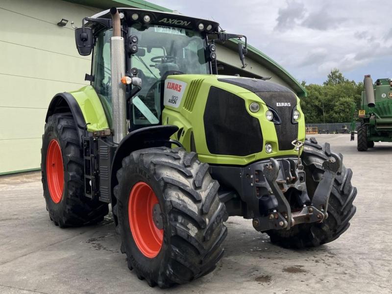 Claas Axion 800