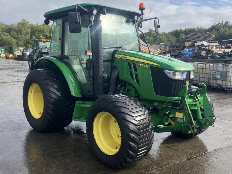 John Deere 5075