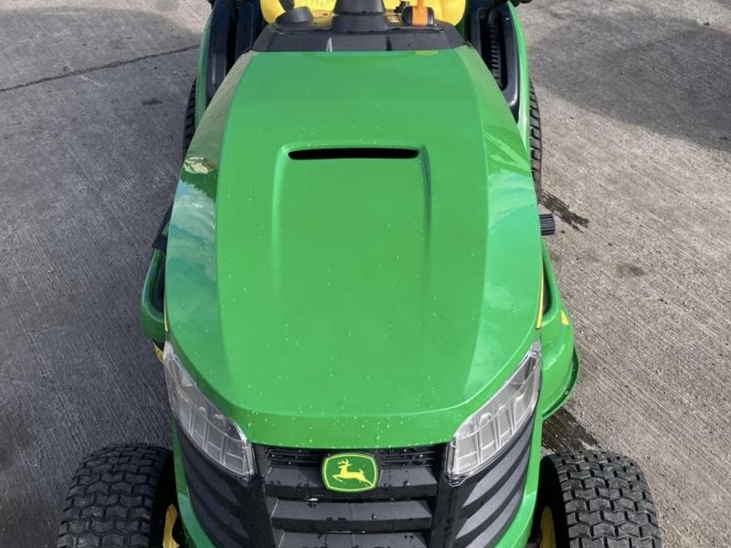 John Deere X117R Mower