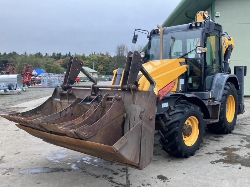 Terex TLB890