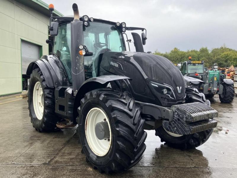 Valtra T194