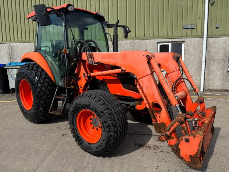 Kubota M7060