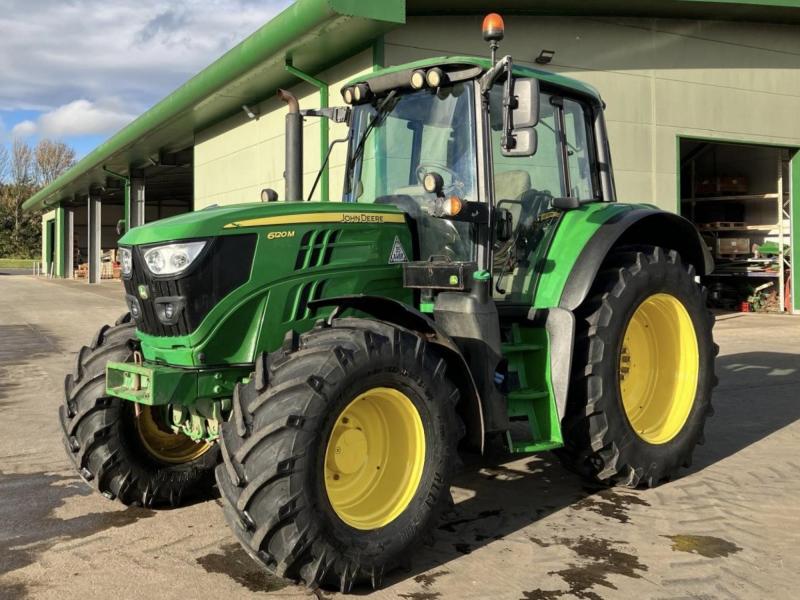 John Deere 6120M