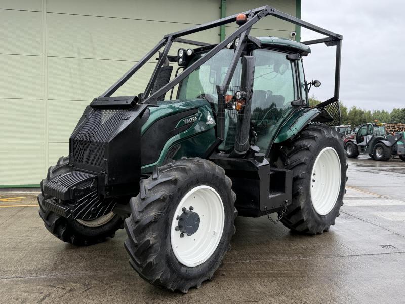 Valtra N154