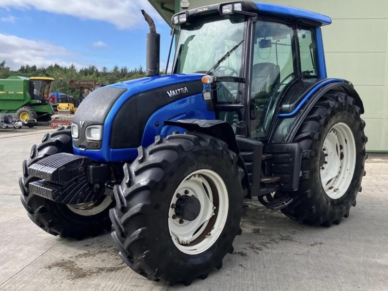 Valtra N141